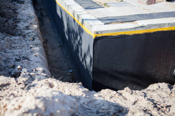 Professional Crawl Space Encapsulation technician working in Flintville, TN